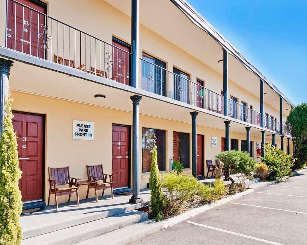 Country Plaza Motel Taree Esterno foto